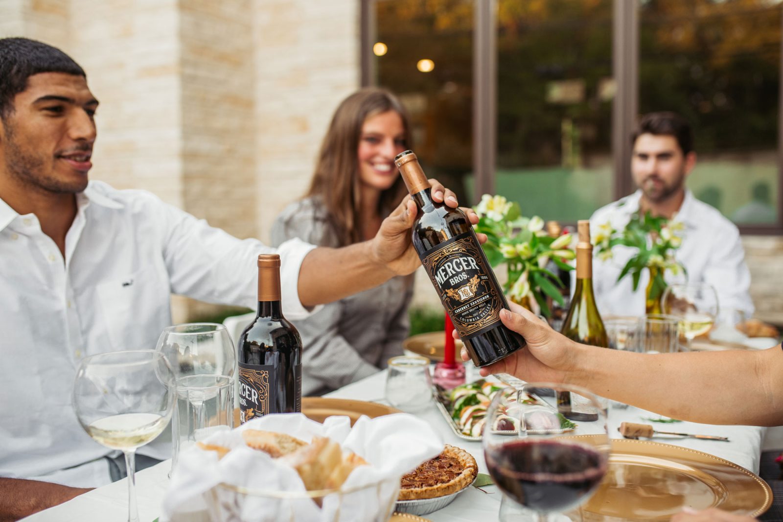 What Are the Benefits of a Wine Club Subscription?